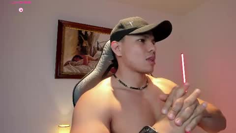 Snapshot of roy__constance chatting on 07-23-26, 01:58 Roy Constance online show from 07-23-26, 01:58