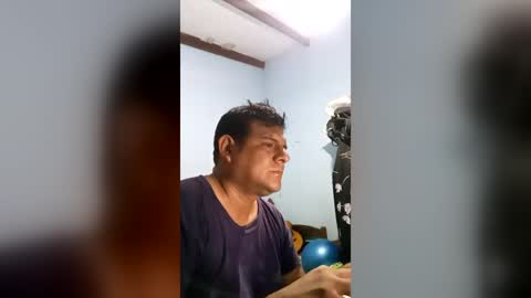 Snapshot of roy_delcastillo2 chatting on 08-03-26, 06:01 roy online show from 08-03-26, 06:01
