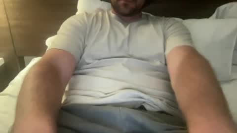 Snapshot of roythegil chatting on 06-25-26, 02:44 roythegil online show from 06-25-26, 02:44