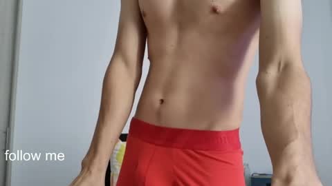 Snapshot of royyourtoy chatting on 04-26-26, 03:10 Roy online show from 04-26-26, 03:10