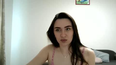 Snapshot of roza05x chatting on 05-13-26, 10:12 Roza05x online show from 05-13-26, 10:12