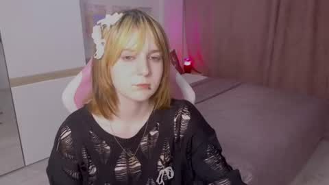 Snapshot of rozmarin_ chatting on 06-12-26, 08:02 Rozmarin online show from 06-12-26, 08:02