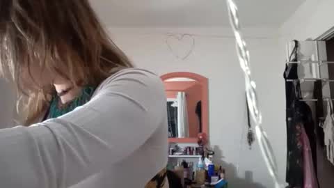 rraineonme online show from 11-25-25, 02:11