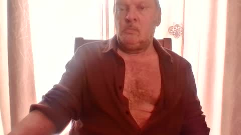Snapshot of rsl1963 chatting on 04-23-26, 12:29 rsl1963 online show from 04-23-26, 12:29