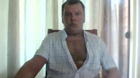 Snapshot of rsl1963 chatting on 06-09-26, 05:57 rsl1963 online show from 06-09-26, 05:57