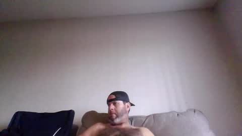 Snapshot of rubbingoneout714 chatting on 02-02-26, 09:57 rubbingoneout714 online show from 02-02-26, 09:57