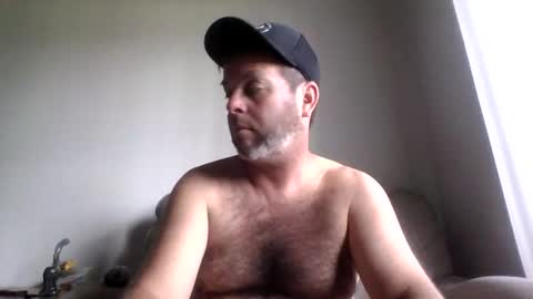 rubbingoneout714 online show from 04-26-26, 08:39