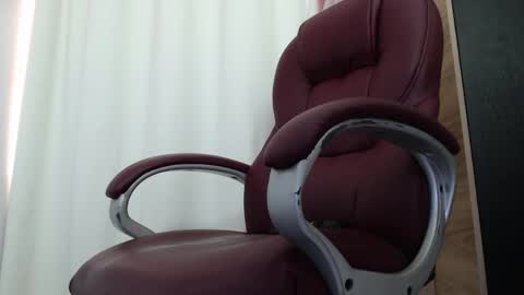 Snapshot of rubi_halliwey chatting on 06-03-26, 04:12 Rubi online show from 06-03-26, 04:12