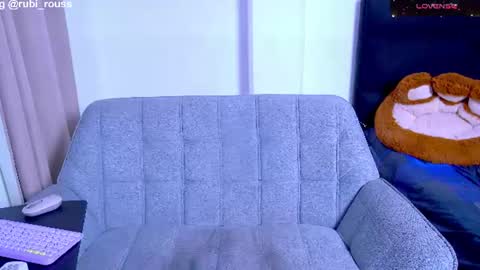 rubi rouss  instagran and X or tw  FAV VIBES11  9 33  101 moan and explode my balls online show from 07-17-26, 10:47