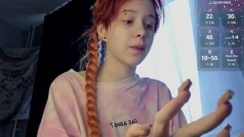 Snapshot of rubireyn chatting on 10-15-25, 09:42 Rubi online show from 10-15-25, 09:42