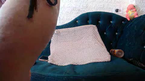 rubyemerald_ online show from 02-06-25, 12:22