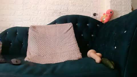 rubyemerald_ online show from 02-11-25, 04:55