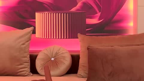 Ruby Luxe online show from 11-09-25, 06:44