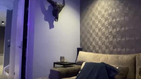 Snapshot of rubyroseandtastytim chatting on 10-19-25, 09:48 rubyroseandtastytim online show from 10-19-25, 09:48