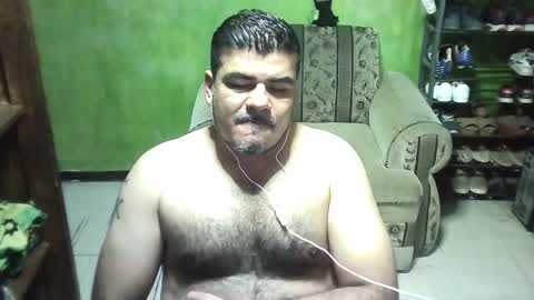 Snapshot of rudykruzpe chatting on 12-21-24, 08:43 kruzpe online show from 12-21-24, 08:43