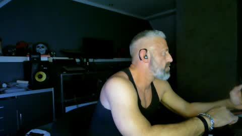 Chico que rico Caliente online show from 04-09-26, 01:27