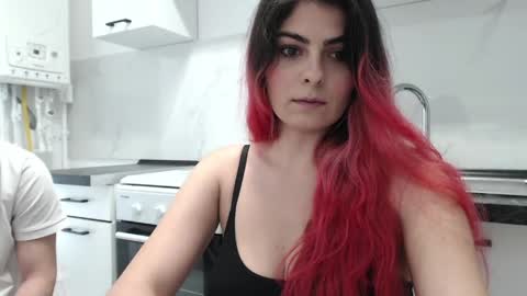 Snapshot of runaxoxo chatting on 05-19-26, 12:44 runaxoxo online show from 05-19-26, 12:44