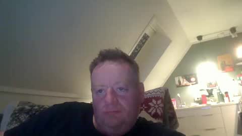 Snapshot of runepetter chatting on 02-21-25, 10:26 bignorwegian online show from 02-21-25, 10:26