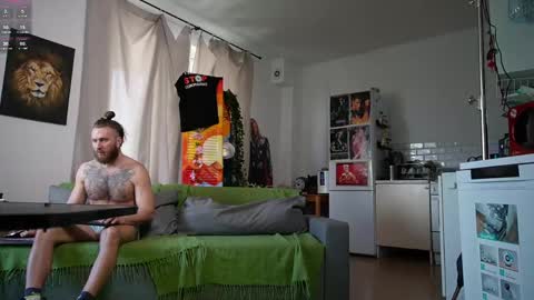 Snapshot of rusbigpaul chatting on 04-30-26, 06:09 Paul online show from 04-30-26, 06:09