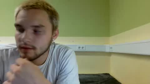 Snapshot of rusiksb31 chatting on 07-10-26, 05:48 rusiksb31 online show from 07-10-26, 05:48