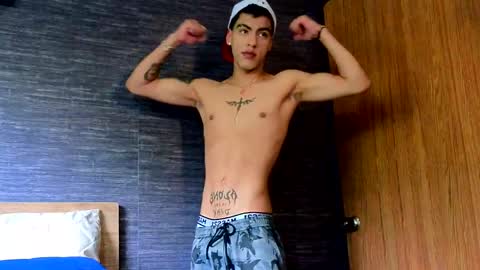 Snapshot of russell_adams_ chatting on 02-25-25, 08:41 R U S S E L L online show from 02-25-25, 08:41