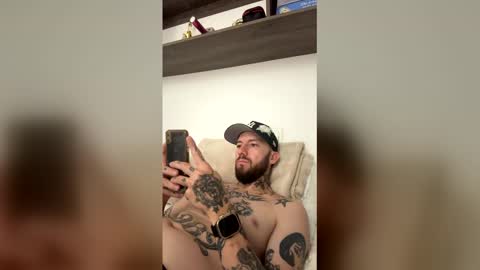 Snapshot of russo_fox chatting on 05-05-26, 01:57 russo_fox online show from 05-05-26, 01:57