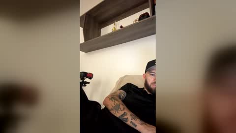 Snapshot of russo_fox chatting on 05-07-26, 02:28 russo_fox online show from 05-07-26, 02:28