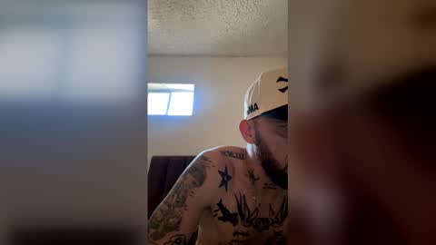Snapshot of russo_fox chatting on 05-14-26, 09:54 russo_fox online show from 05-14-26, 09:54