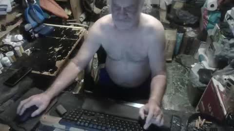 Russtenail21 online show from 09-16-25, 07:42