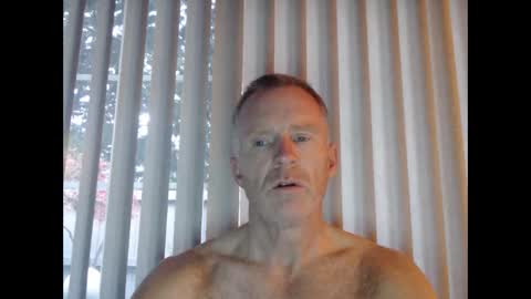 Snapshot of rustyva chatting on 11-16-25, 12:22 rustyva online show from 11-16-25, 12:22