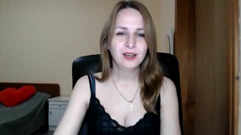 Snapshot of ruthpark chatting on 04-22-26, 06:53 Ruth online show from 04-22-26, 06:53