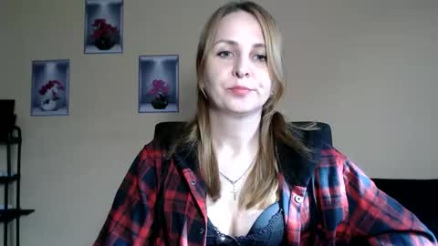 Snapshot of ruthpark chatting on 05-11-26, 03:29 Ruth online show from 05-11-26, 03:29