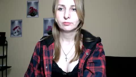 Snapshot of ruthpark chatting on 05-11-26, 04:15 Ruth online show from 05-11-26, 04:15