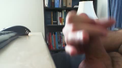 rutmuscle22 online show from 11-20-25, 08:41