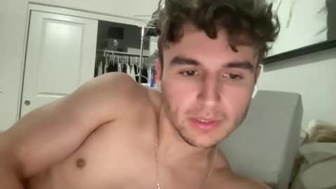 Snapshot of ryan287747 chatting on 10-13-25, 07:08 ryan online show from 10-13-25, 07:08