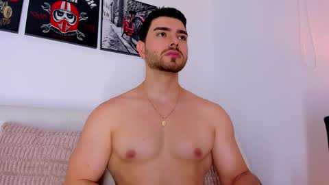 Snapshot of ryan_cooper_1 chatting on 09-17-25, 01:51 Ryan online show from 09-17-25, 01:51