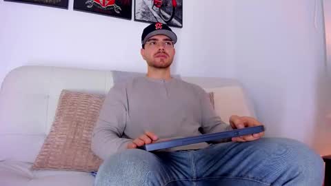 Ryan  online show from 03-01-26, 08:27