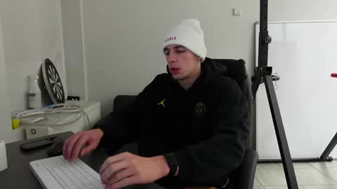 RYAN DOZER online show from 11-30-25, 07:01