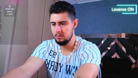 Snapshot of ryan_evanns chatting on 11-03-25, 11:33 R Y A N online show from 11-03-25, 11:33