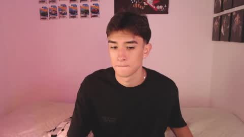 Snapshot of ryan_valentine17 chatting on 04-13-26, 08:36 ryan online show from 04-13-26, 08:36