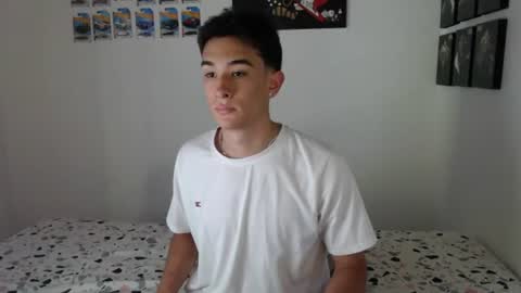 Snapshot of ryan_valentine17 chatting on 06-16-26, 10:12 ryan online show from 06-16-26, 10:12
