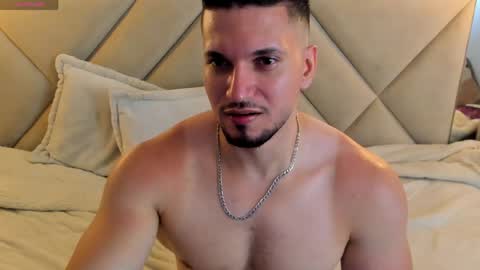 Snapshot of ryan_ward79 chatting on 05-11-26, 04:07 Ryan online show from 05-11-26, 04:07