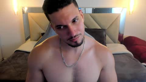 Snapshot of ryan_ward79 chatting on 06-02-26, 12:12 Ryan online show from 06-02-26, 12:12