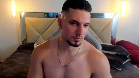 Snapshot of ryan_ward79 chatting on 06-11-26, 02:11 Ryan online show from 06-11-26, 02:11