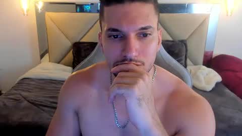 Snapshot of ryan_ward79 chatting on 06-21-26, 01:52 Ryan online show from 06-21-26, 01:52