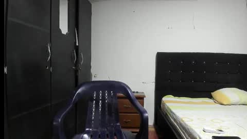 ryan_xc1 online show from 11-29-25, 02:25