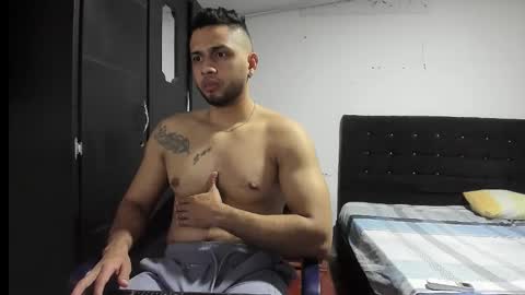 ryan_xc1 online show from 12-02-25, 02:17