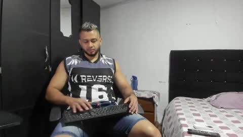 ryan_xc1 online show from 06-07-26, 12:59