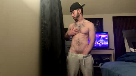 Snapshot of ryancap0195 chatting on 10-15-25, 01:17 ryancap0195 online show from 10-15-25, 01:17