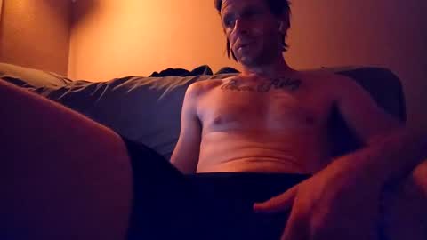 Snapshot of ryanfc85 chatting on 05-18-26, 04:40 RFC666 online show from 05-18-26, 04:40